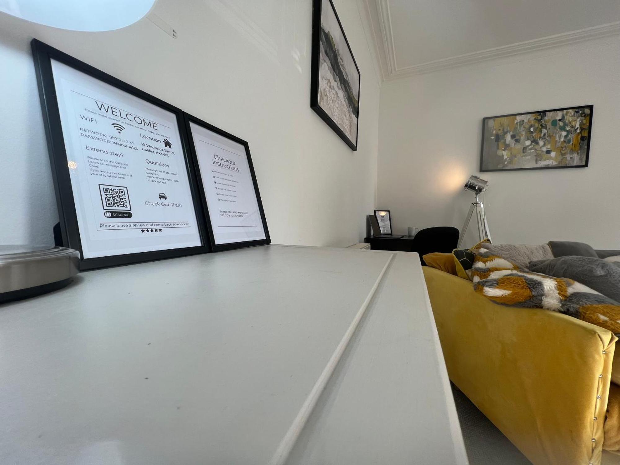 הוילה הליפקס Long Term Offers Message For Prices Sleeps 6 Adults, Contractors, Relocators, Travellers מראה חיצוני תמונה